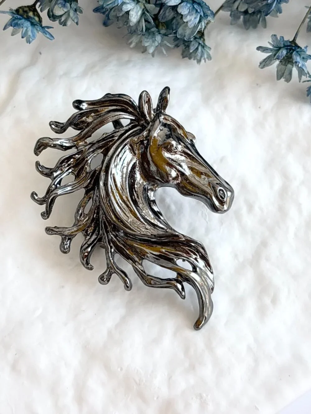 Horse Head Figural Billowing Mane Silver Toned Textured VIntage Insp Brooch Pin